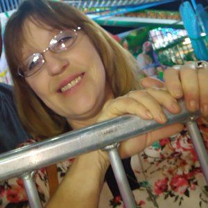 Meet your Posher, Lori